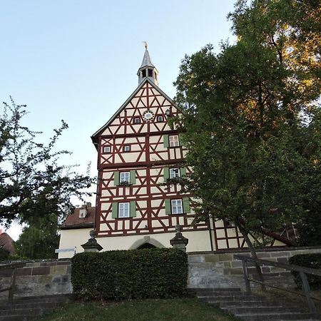 דירות Burgbernheim Turmstueble Im Torhaus Von 1545 מראה חיצוני תמונה